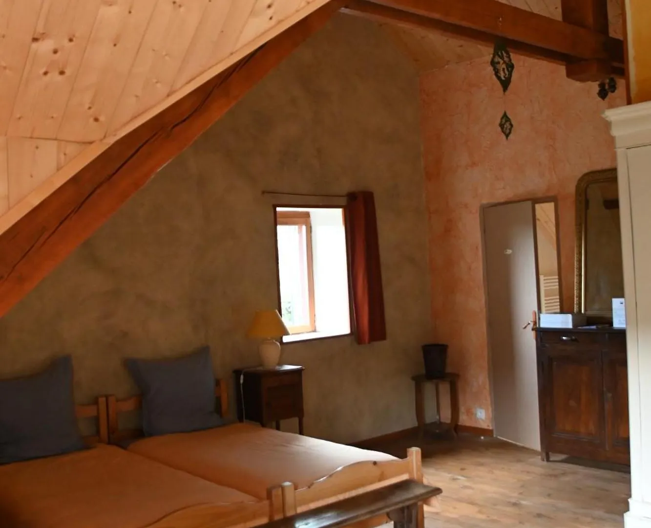 Le Deyran Bed & Breakfast Egliseneuve-d'Entraigues