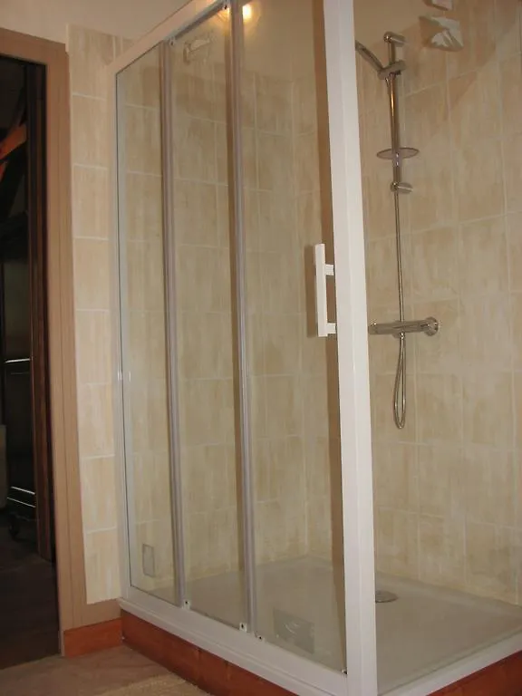 Le Deyran Bed & Breakfast Egliseneuve-d'Entraigues 0*,  France